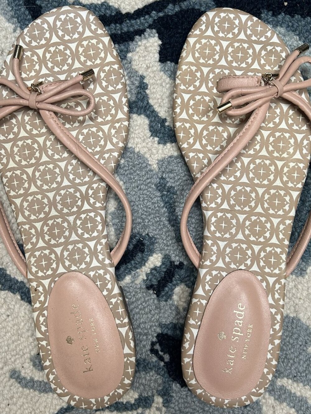 Kate Spade Mystic Bow Flat Thong Sandals — Women's 10M | Nude